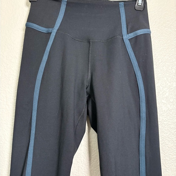Nike 7/8 Sleek Black Leggings with Blue Stripes. Super Soft Stretchy Fabric. - Picture 3 of 15